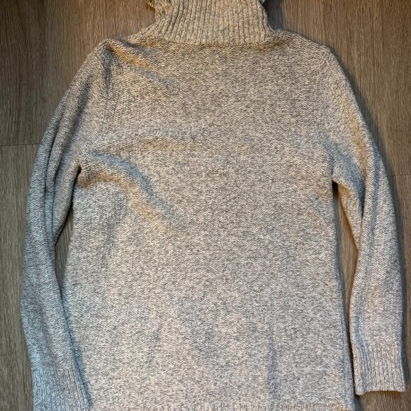Loft Women’s Turtle Neck Knit Sweater in Grey Size M - Picture 2 of 5
